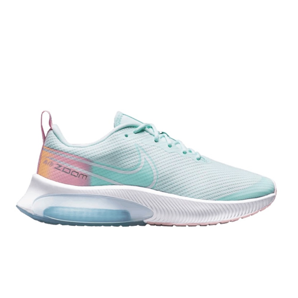 Brand New in box - Nike Zoom Arcadia SE - Size 7 Big kid’s/8.5 Women’s